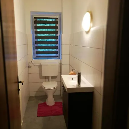 Gemuetliche Wohnung 10 Minuten Vom See Entfernt Zell am See Esterno foto