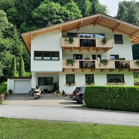 Gemuetliche Wohnung 10 Minuten Vom See Entfernt Zell am See Esterno foto